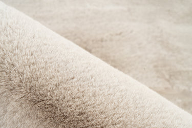 Heaven Dråbeformet Plys tæppe - 900 Light Taupe