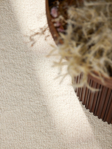 Elle Decoration - Puristic Uldtæppe - 106318 Naturlig Hvid (Rundt)