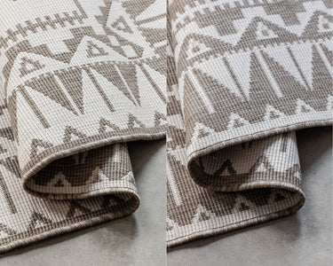 Elle Decoration - Gemini Vendbart Inde/Ude Tæppe - 106021 Beige