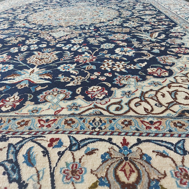 Naiin fine sherkat m/silke  168x262