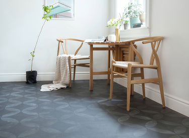 Tarkett Iconik Trend - Tile Flower, Black